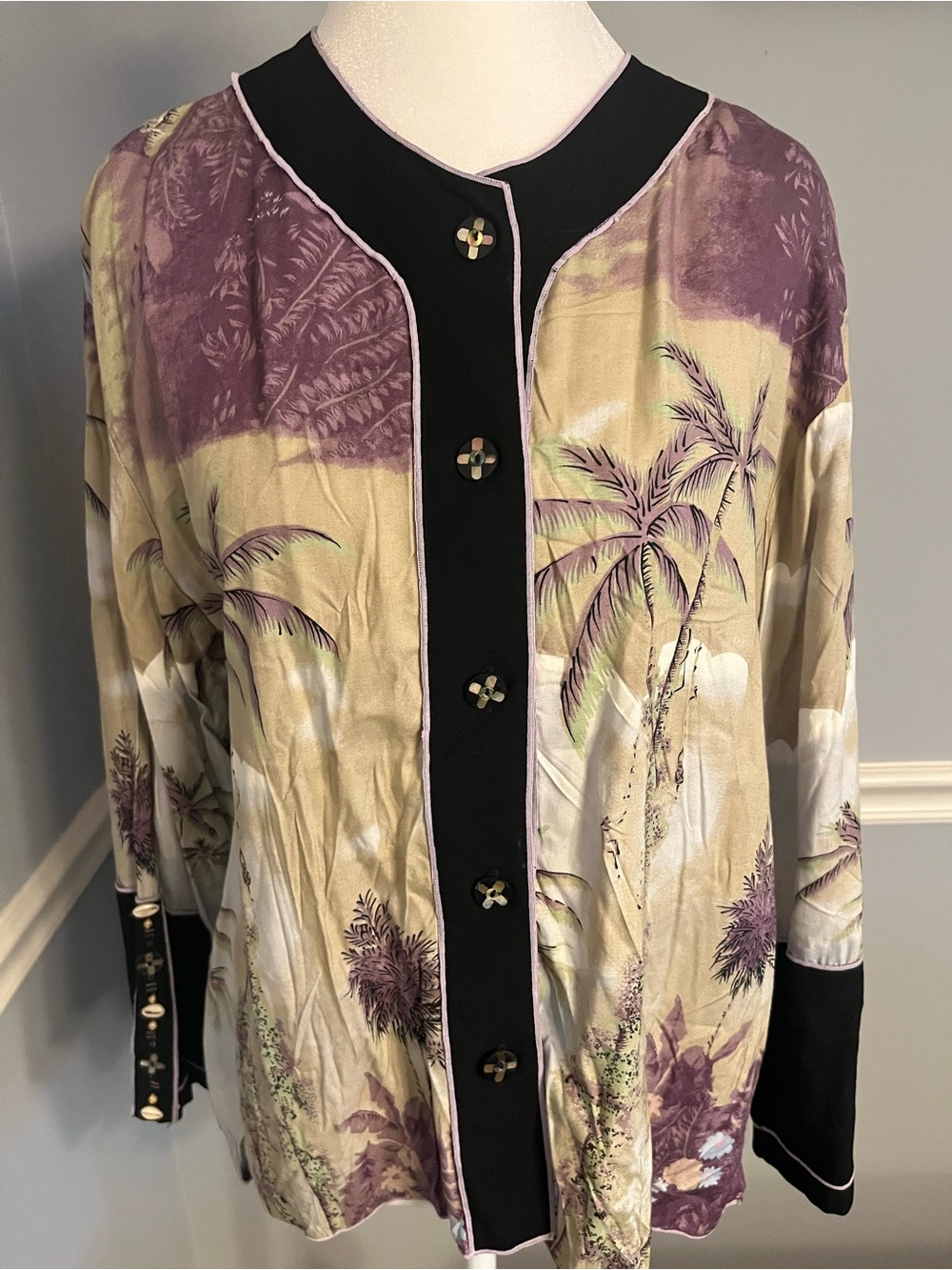 Womens Tropical Print Button-Front Blouse  in Beige & Purple tropical